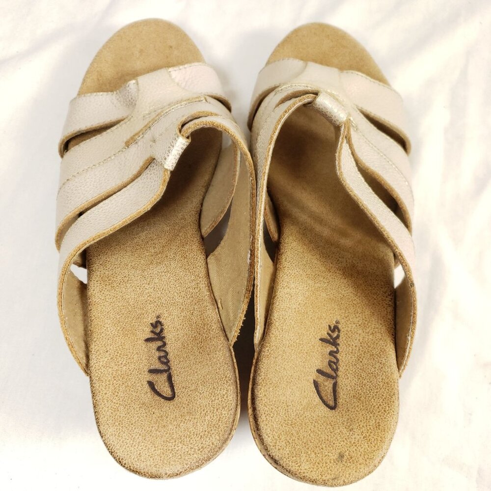 Clarks Wedge Slide Sandals Women's Size 10 Cream Leather - Picture 7 of 8